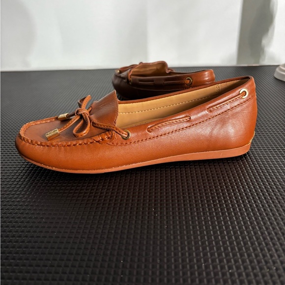Michael Kors Brown Leather Loafers with Bow Accent Women’s Size 6 - Picture 6 of 11